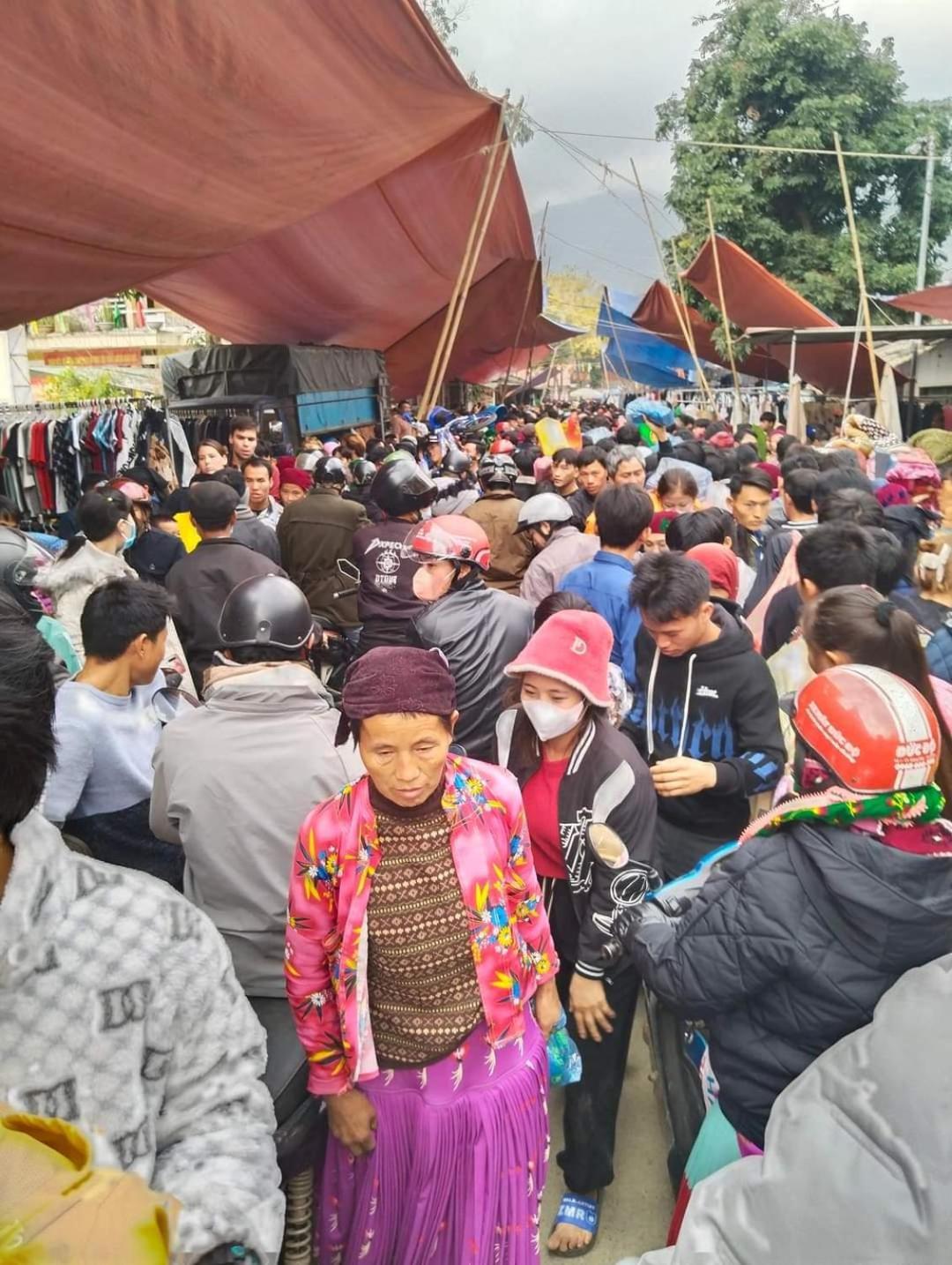 Du Gia View Homestay Lang Cac Bagian luar foto